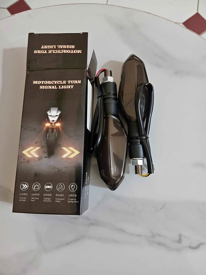 Clignotants LED Ultra Puissants pour Moto — Soyez Visible, Roulez en Sécurité